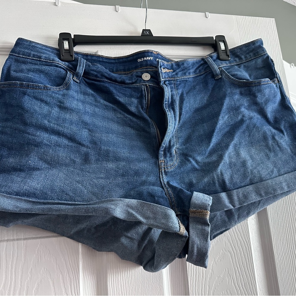Old navy shorts